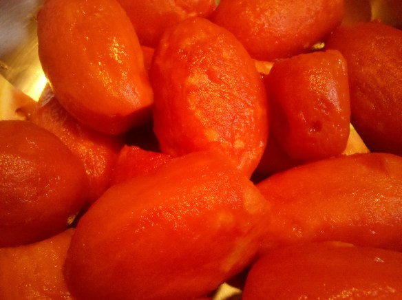 Peeled tomatoes